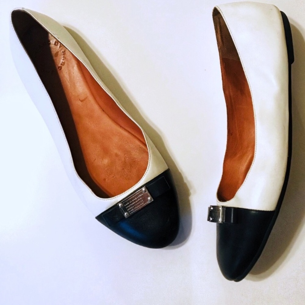 Marc Jacobs flats.